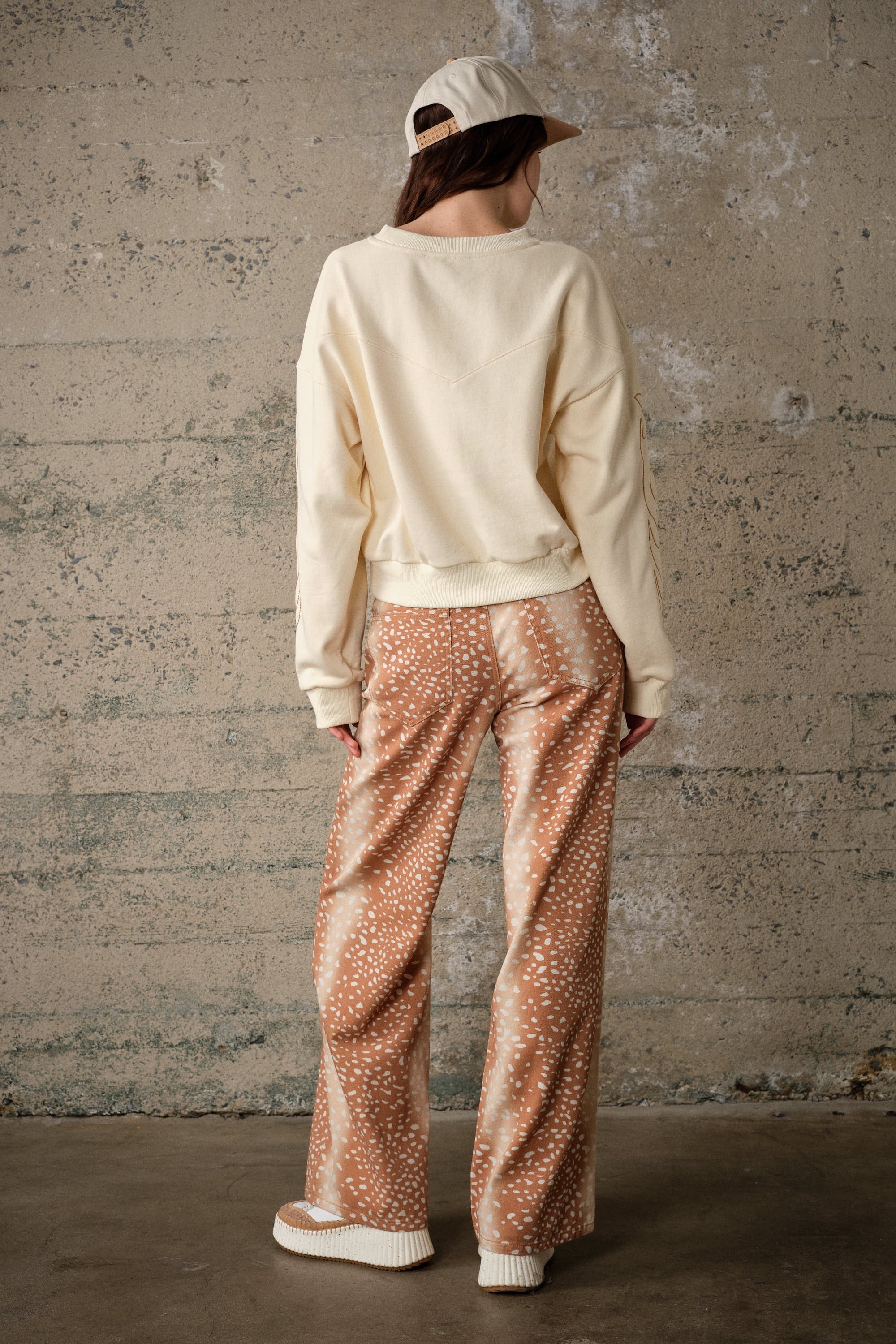 W Western Embroidered Sweatshirt