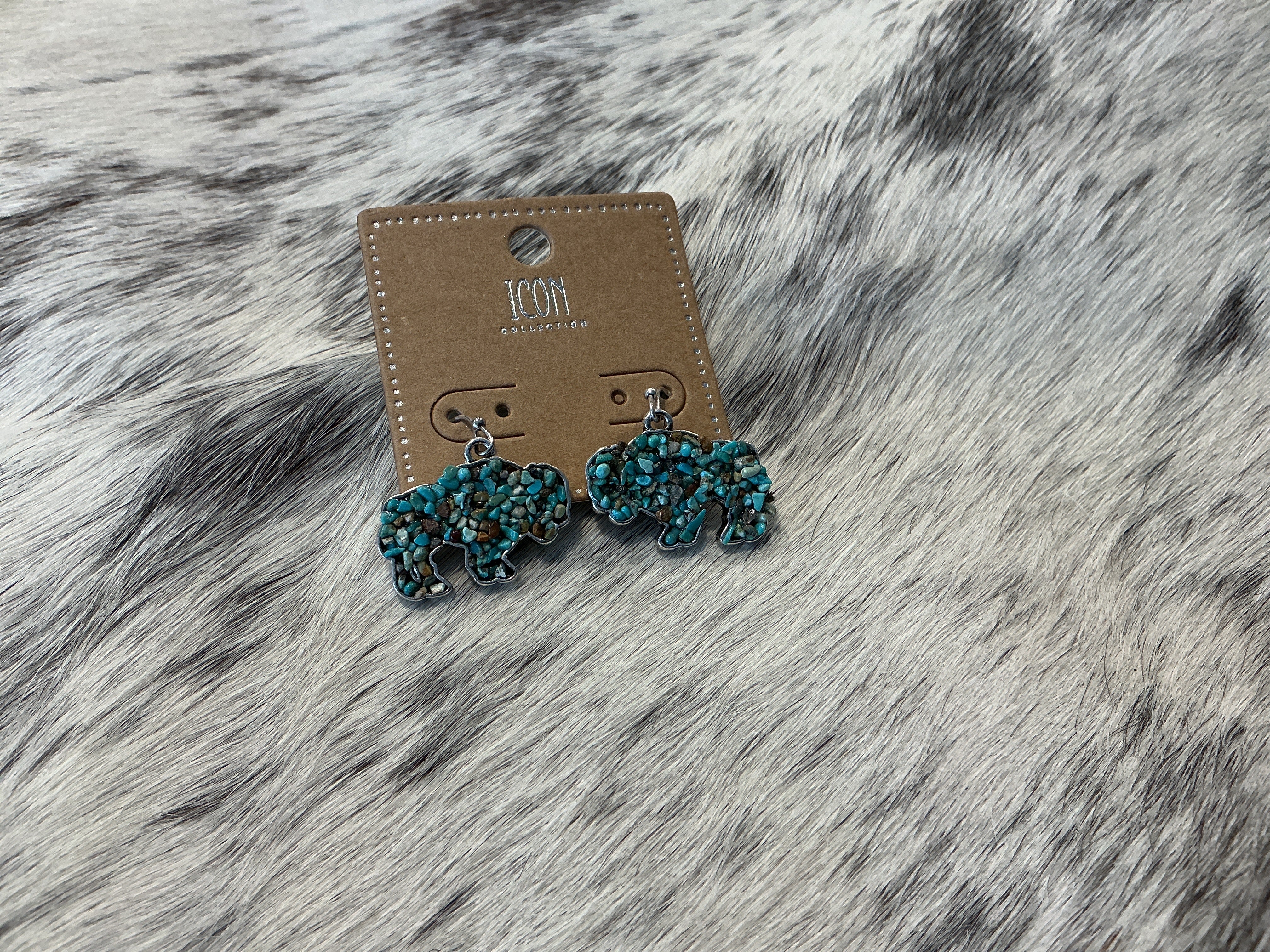 Western Turquoise Chip Earring-Buffalo - RM Tack & Apparel