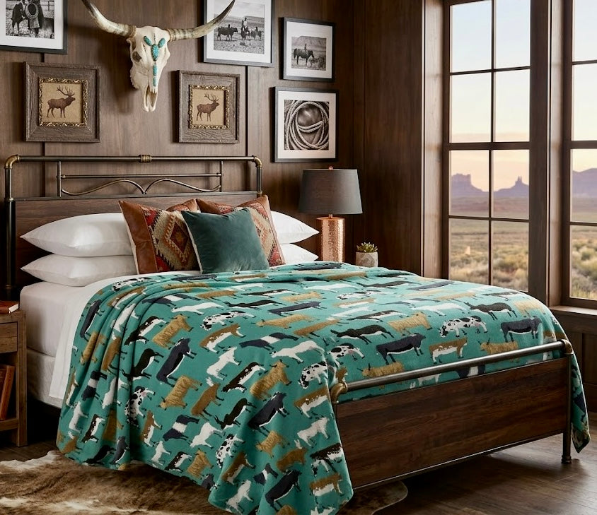 Western Bianca Print Mia Queen Fleece Throw