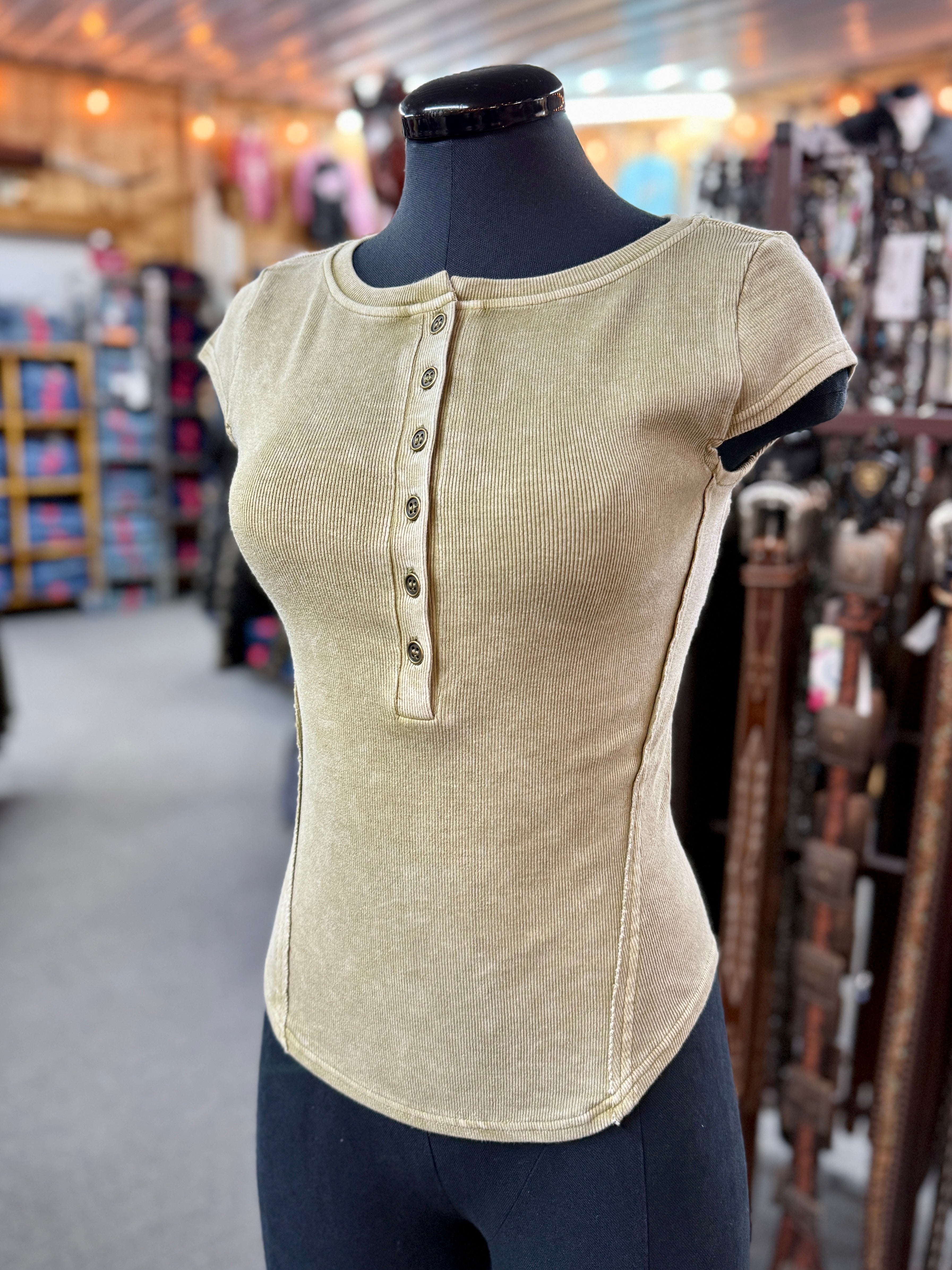Rib Knit 1/2 Button Cap Sleeve Top