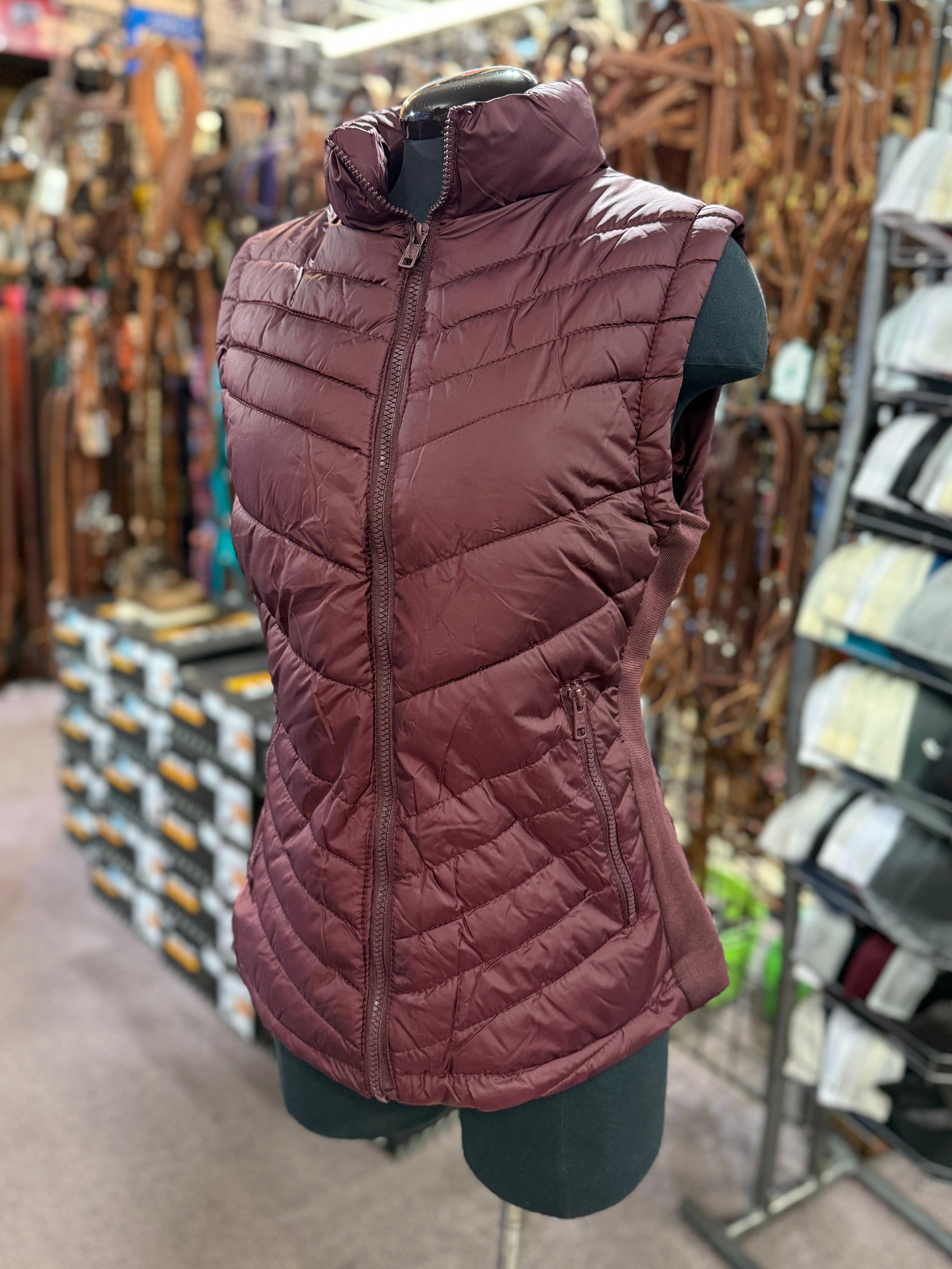 Chic Puffer Vest in Eggplant Purple