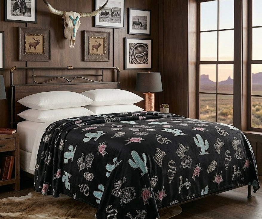 Western Bianca Print Mia Queen Fleece Throw