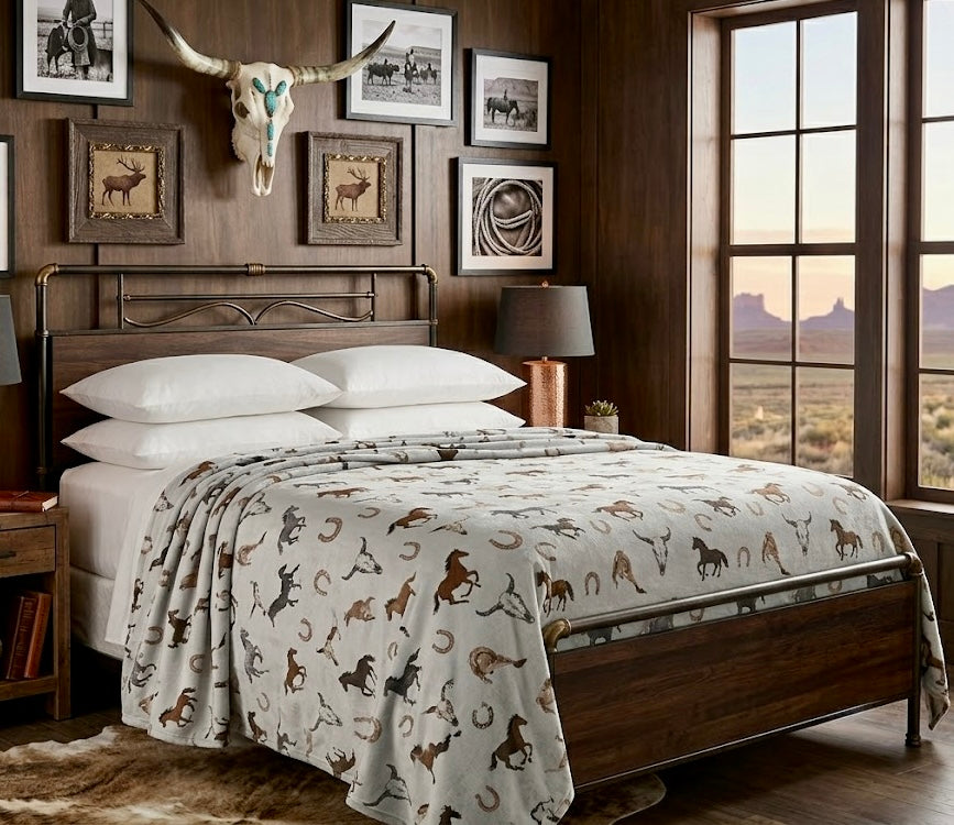 Western Bianca Print Mia Queen Fleece Throw