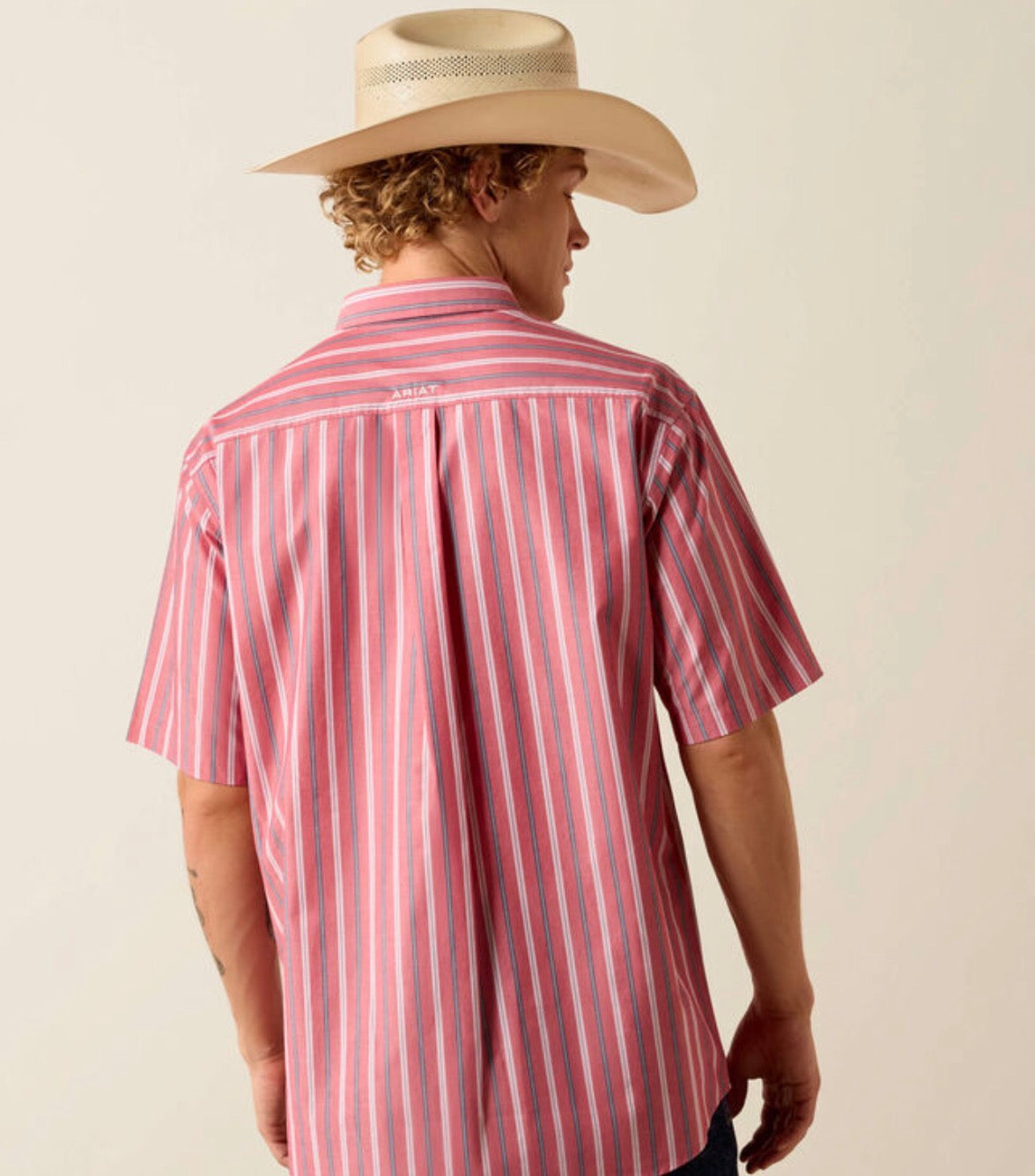 M Ariat Pro Bobby SS-Shirt- HIBISCUS RED STRIPE