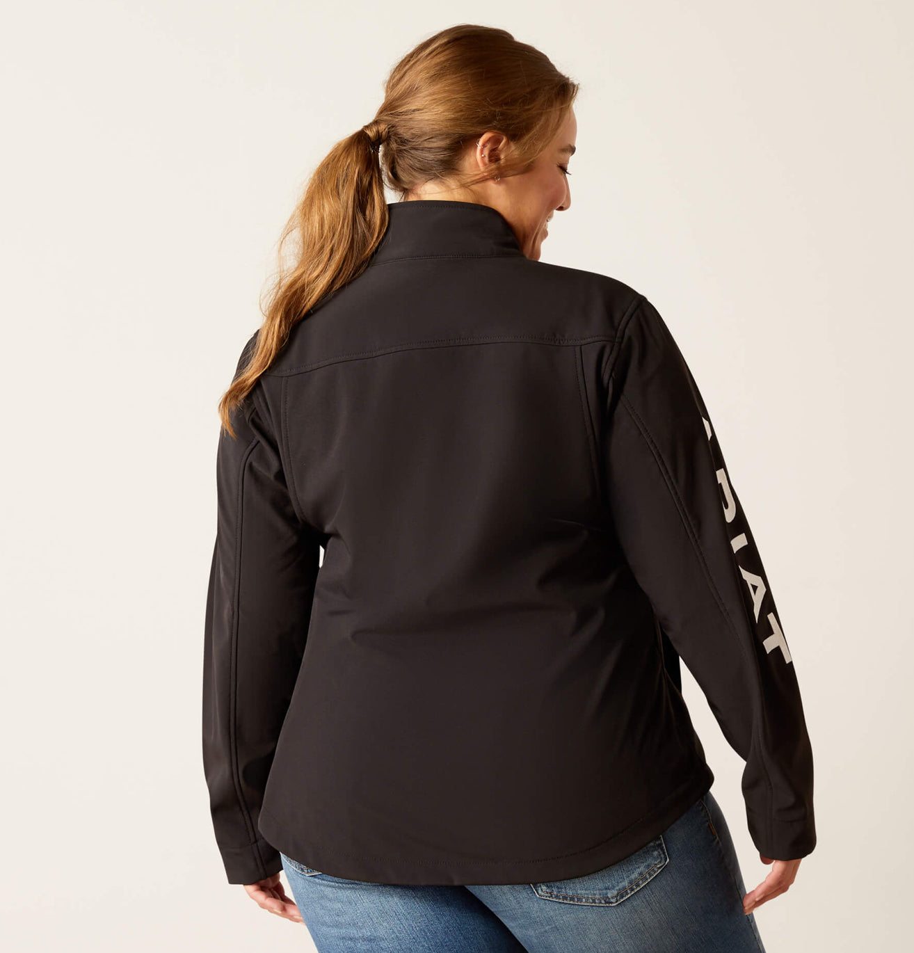 Women’s Ariat New Team softshell jacket