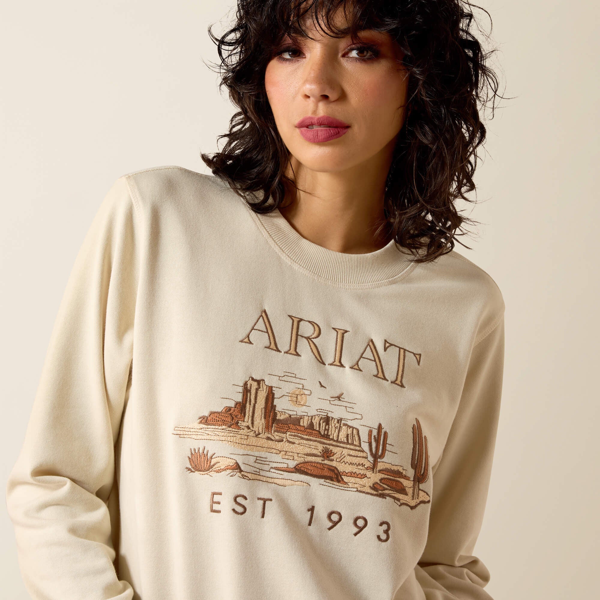 Women’s Ariat Embroidered Crew Sweatshirt- Summer Sand